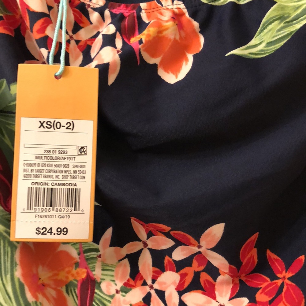 Bathing suit Top. - Picture 3 of 4